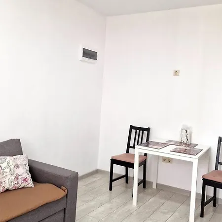 Villa Lola Seaview Guest House. уютный домик в варне *
