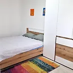 Lola Seaview Guest House. уютный домик в варне * Varna